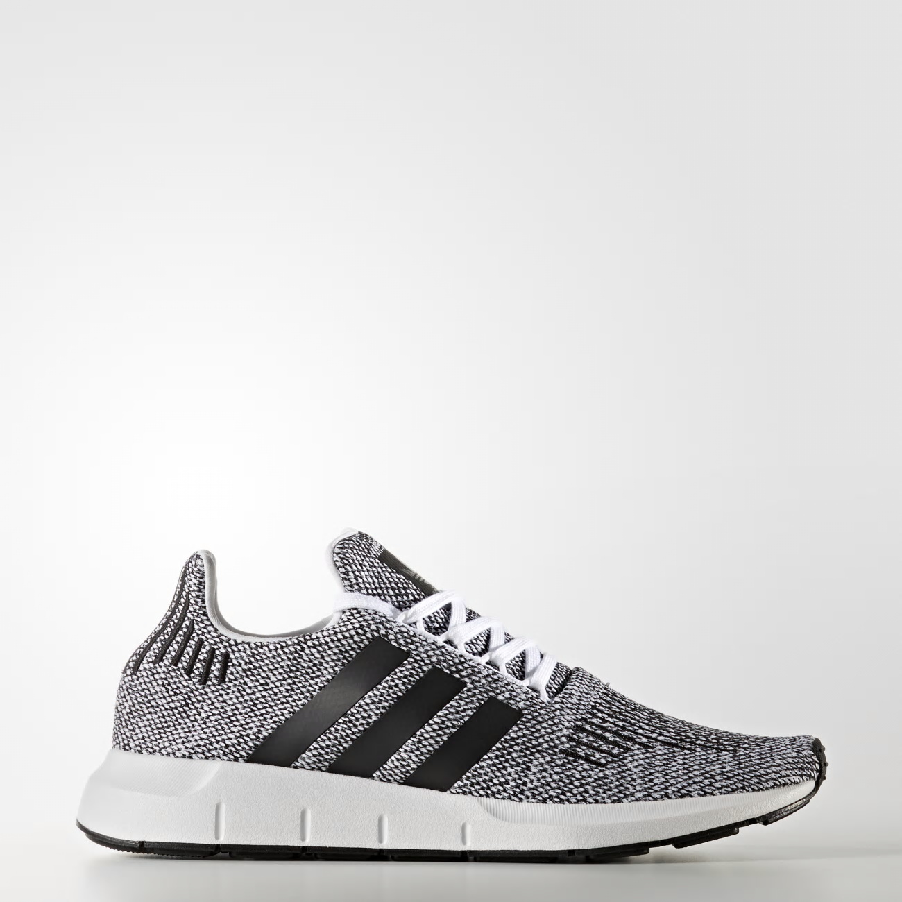 Adidas Swift Run Női Utcai Cipő - Szürke [D60558]